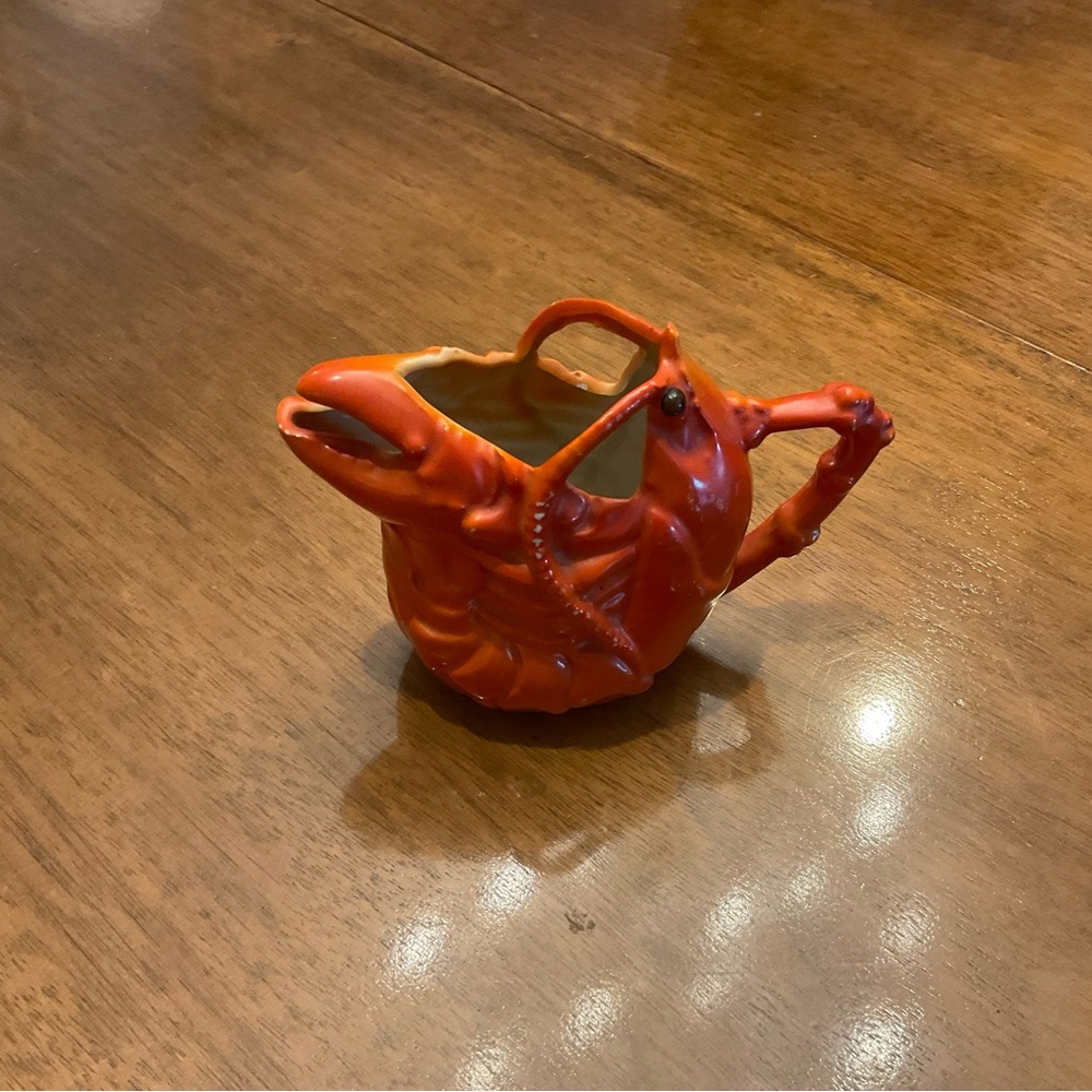 Vintage MAINE Ceramic Lobster creamer/pitcher marked “foreign” perfect condition